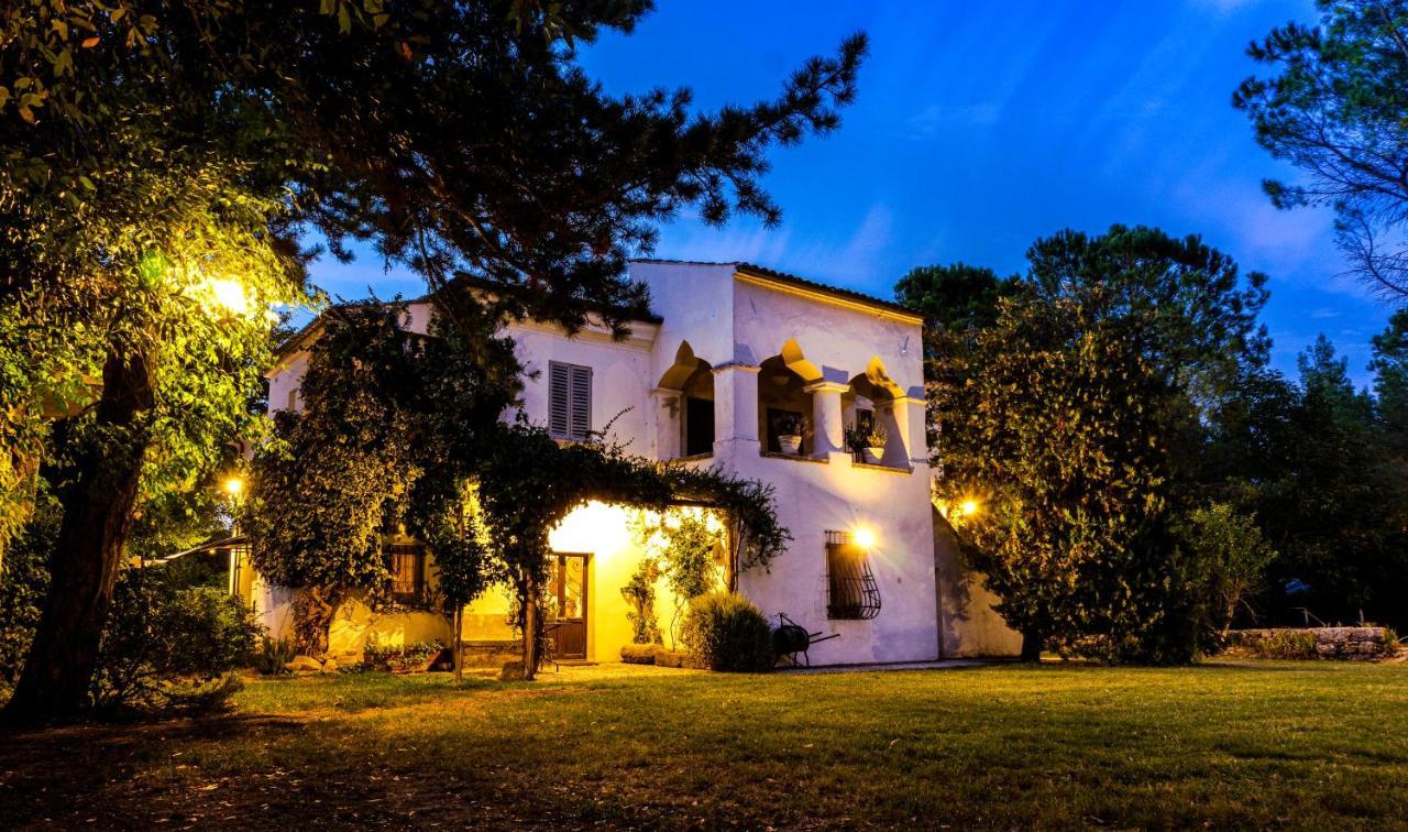 Agriturismo "Borgo Madonna Degli Angeli" - Charming Cottages In The Gardens ! Tocco da Casauria Buitenkant foto