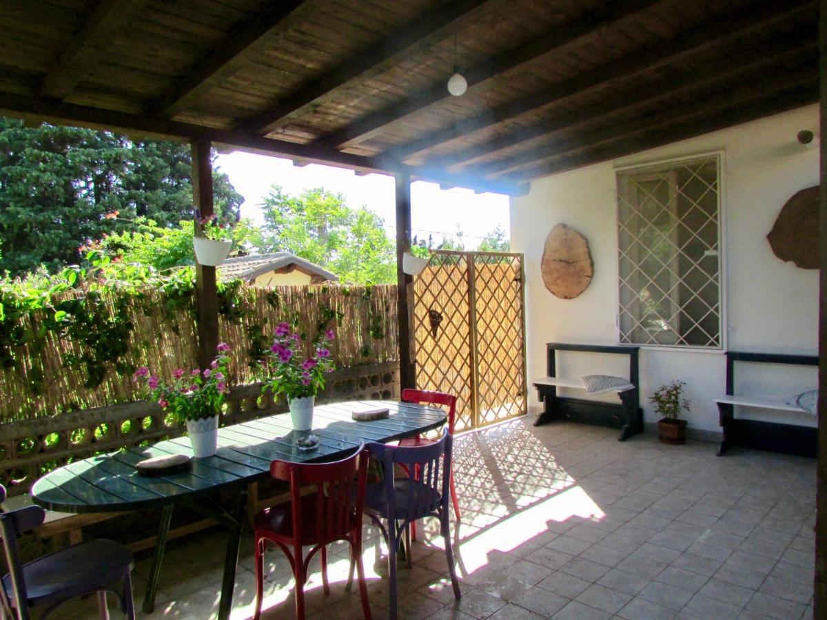 Agriturismo "Borgo Madonna Degli Angeli" - Charming Cottages In The Gardens ! Tocco da Casauria Buitenkant foto