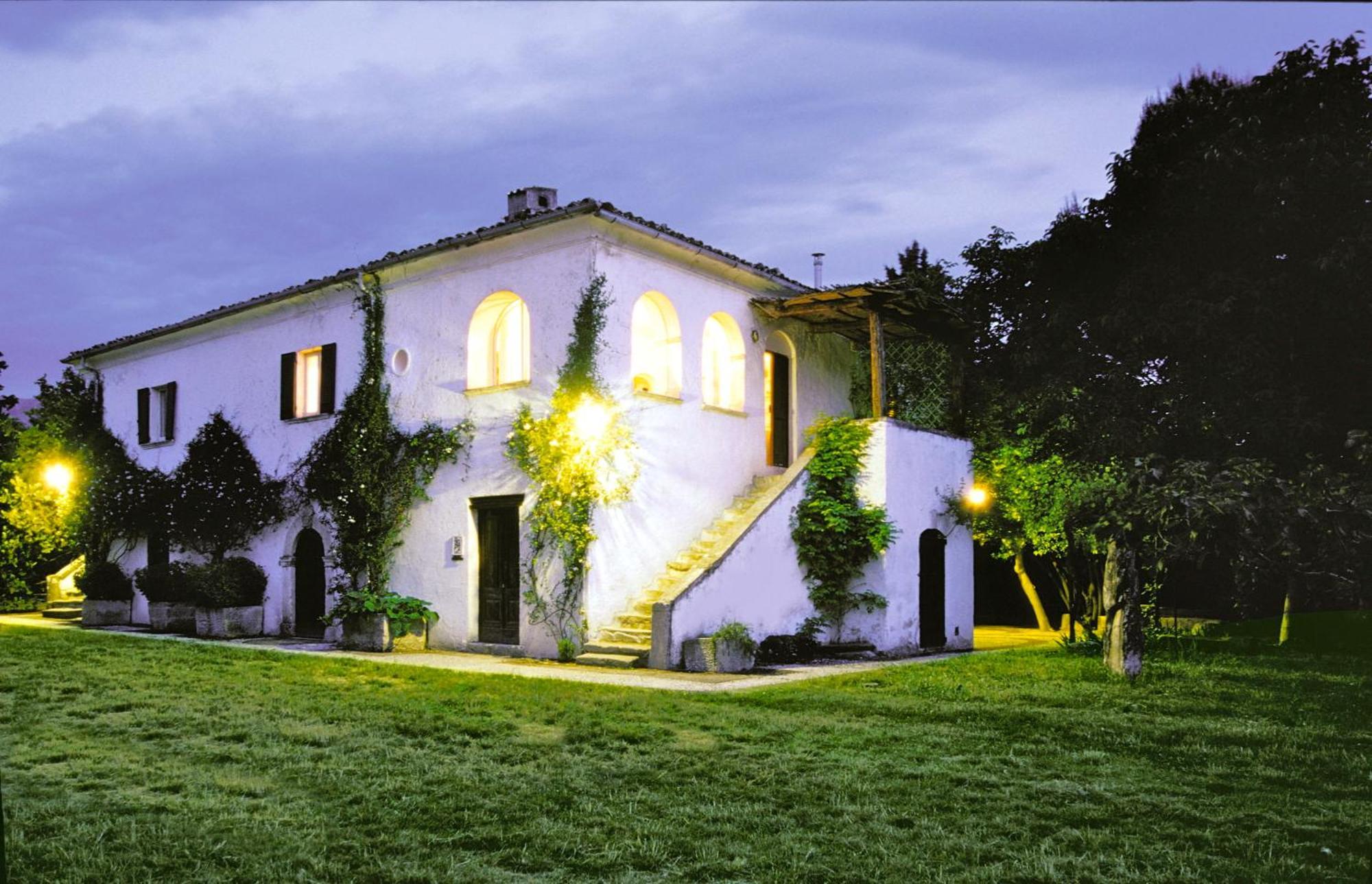 Agriturismo "Borgo Madonna Degli Angeli" - Charming Cottages In The Gardens ! Tocco da Casauria Buitenkant foto