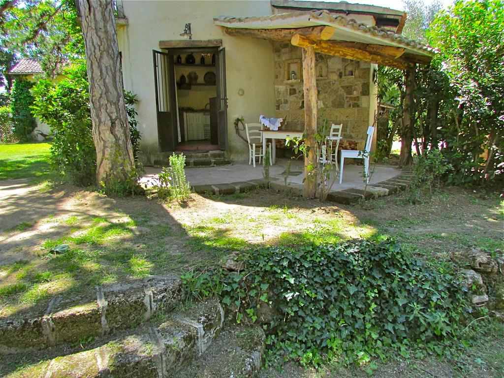 Agriturismo "Borgo Madonna Degli Angeli" - Charming Cottages In The Gardens ! Tocco da Casauria Buitenkant foto