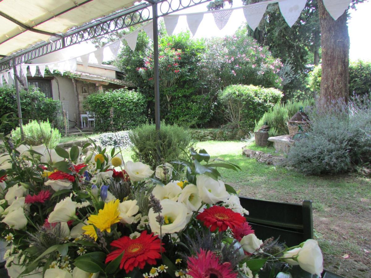 Agriturismo "Borgo Madonna Degli Angeli" - Charming Cottages In The Gardens ! Tocco da Casauria Buitenkant foto